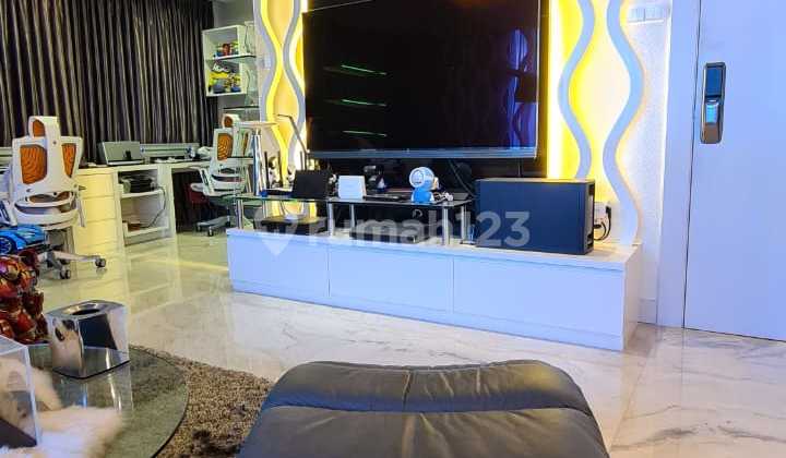 Apartment Regatta Tower Miami 206M2 3 Bedroom Semi Furnish