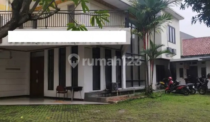 Ex-Office House in Jagakarsa Near Simatupang Toll Road