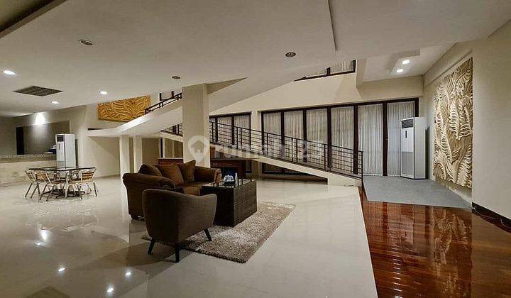 Villa Lux 2 Lantai di Senggigi Lombok Barat 7