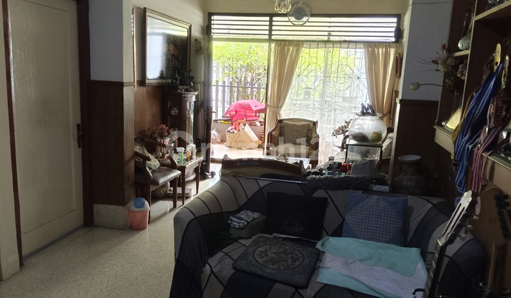 Dijual Rumah Strategis, Shm, Di Cipayung, Kebayoran Baru