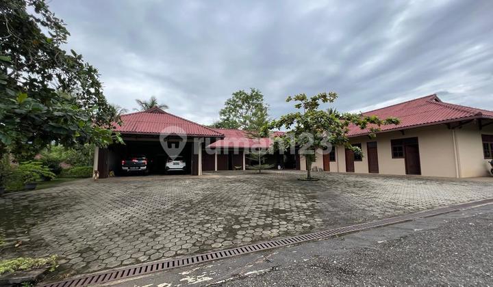 Dijual villa di tengah perkebunan 6