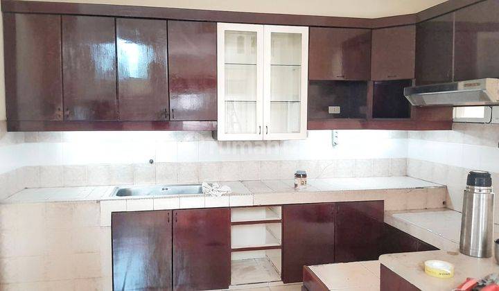  TERJUAL  Rumah citra 3 jakarta barat 
 2