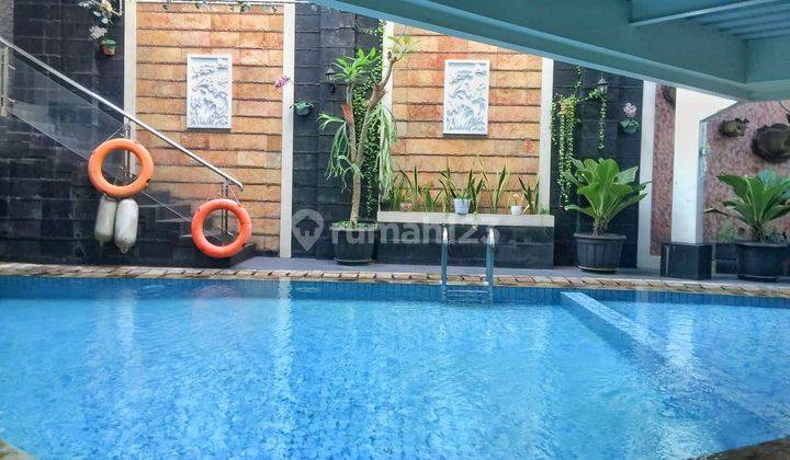 Rumah Kolam renang ponegoro 
Karawaci

LT  318
 1