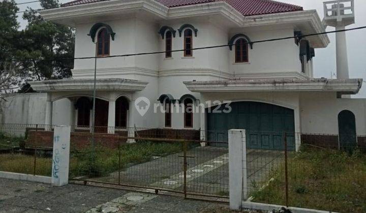 Rumah mewah siap huni di lembang bandung 2