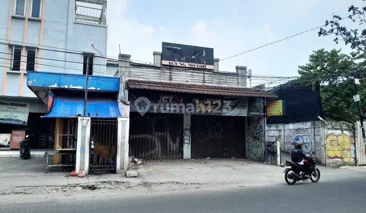 Rumah di Jl kesehatan raya no 54 RT 010/11 Kel Bintaro  1