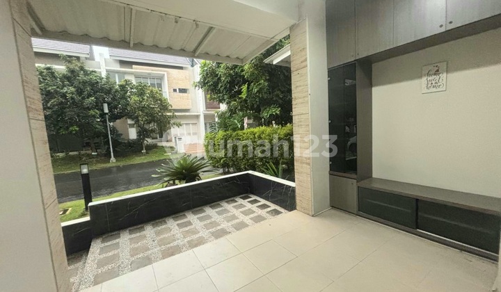 For Quick Sale: Mrs. House, 2.5 Floors, Renovated, in Vivaldi Gading Serpong 2