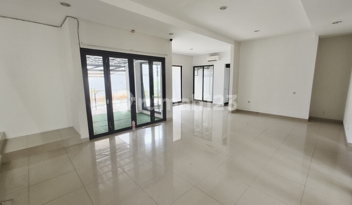 Rumah Mewah Jual Murah Cluster Heliconia De Park Bsd City