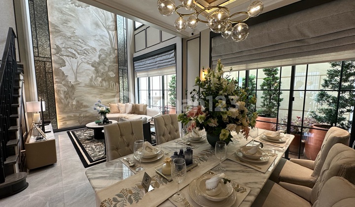 Rumah 3 Lantai di Tengah Gading Serpong Belle Font East The Spring 2