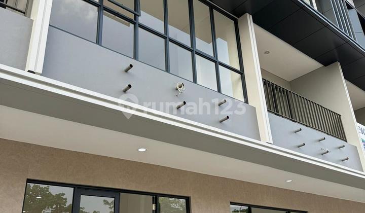 Disewakan Ruko Hadap Jalan 3 Lantai Di Greenwich Park Bsd City 1