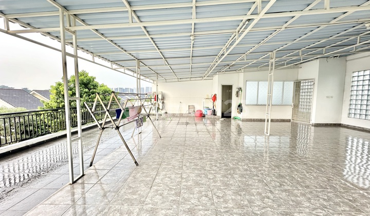 Luxurious House in Foresta Fiore BSD with Super Spacious Rooms Luxurious House in Foresta Fiore BSD with Super Spacious Rooms