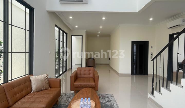 Rumah Baru di Gading Serpong 3 Lantai Belle Font East The Spring