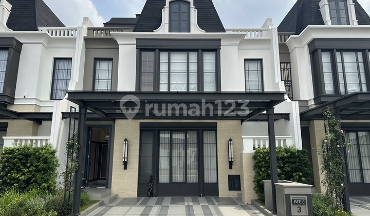 Rumah 3 Lantai di Tengah Gading Serpong Belle Font East The Spring