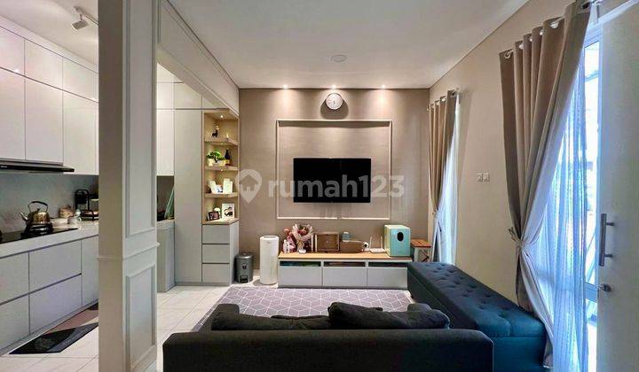 Rumah Cantik Full Furnished Di Malibu Village Gading Serpong 1