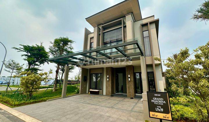 Grand Pasadena Village Gading Serpong Tipe Terbesar 3 Lantai 5 Ensuite Bedroom 1