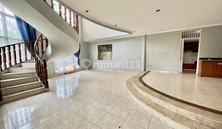 Dijual Rumah Besar Di Bintaro Sektor 3 Posisi Hook Depan Taman 2