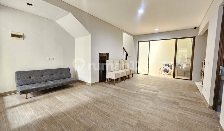 Prestigia The Eminent BSD Fully Renovated Beautiful Neat Ready to Occupy 2