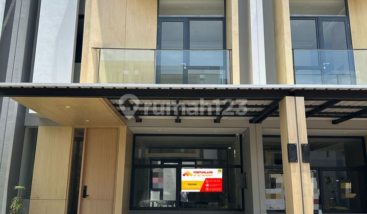 House in Tanakayu BSD For Sale Cheap Already Furnished House in Tanakayu BSD For Sale Cheap Already Furnished