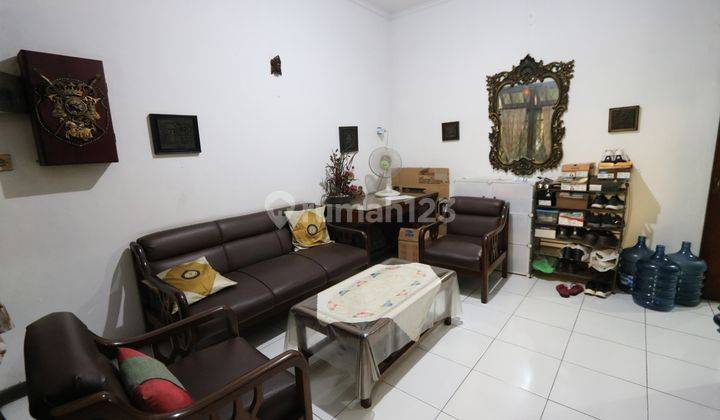 Rumah dengan 7+1 Kamar Tidur  di Kelapa Gading Timur /  : House 7 + 1 Bedrooms in Kelapa Gading Timur #DDLL 1