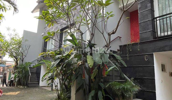 Rumah Asri Full Furnished Di Cilandak Dalam 1