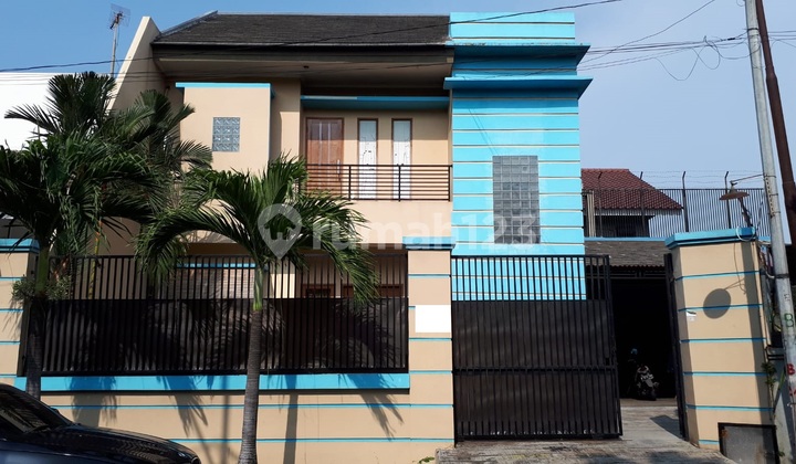 Rumah Luas Dan Nyaman  Metland Cakung 