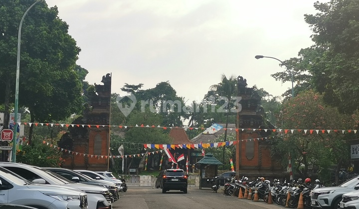 Ruko Singaraja pusat bisnis di jantung Lippo Cikarang Ruko Singaraja pusat bisnis di jantung Lippo Cikarang