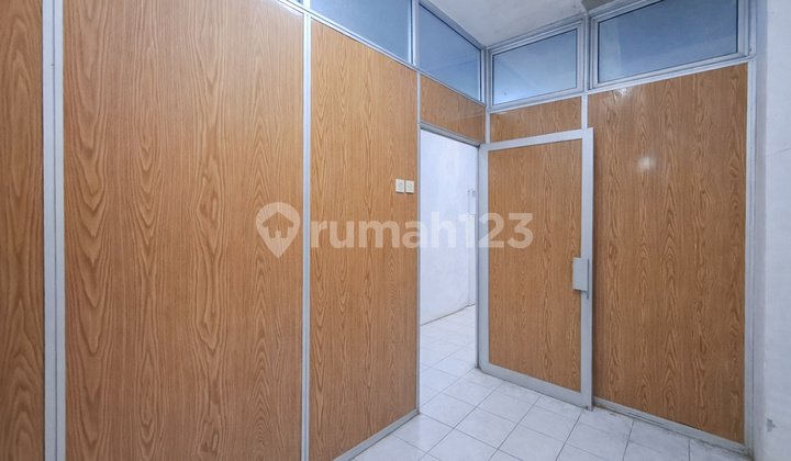 Ruko Strategis di Glodok Pinangsia - Dekat Kemenangan, Mangga Besar & Gajah Mada Ruko Strategis di Glodok Pinangsia - Dekat Kemenangan, Mangga Besar & Gajah Mada