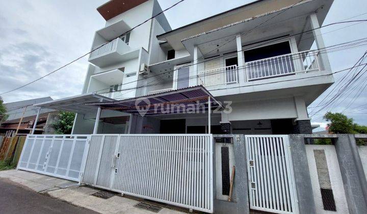 Rumah 3 Lt SHM Unfurnished di Turangga Buahbatu Bandung Dekat Tsm 2