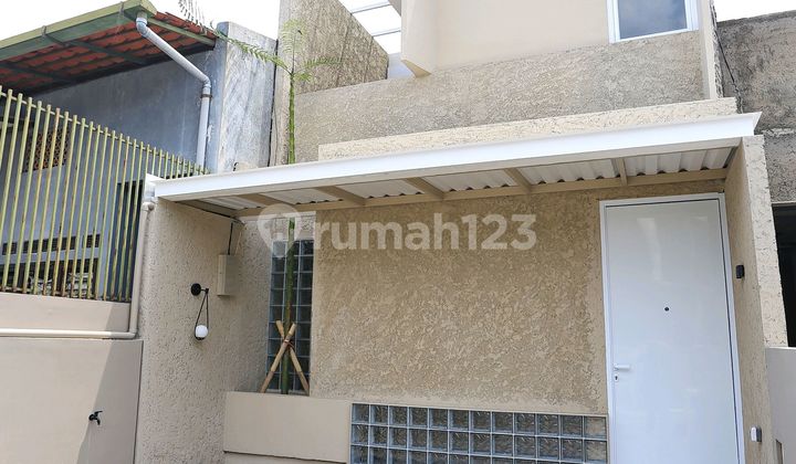 Rumah Baru Desain Tropical House Di Cisaranten Arcamanik Bandung 2