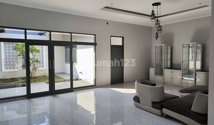 Rumah Luas Cantik Lokasi Premium Kota Cimahi Depan Yogya Plaza 2