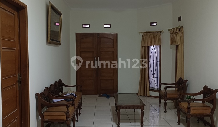 Rumah Tinggal Asri Hook Sebelah Masjid Di Antapani Bandung 2