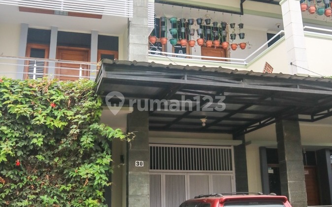 Rumah Hook Cantik Di Palem Permai Bypass Timur Bandung Depan Mim 2