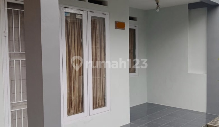 teras rumah buana soetta residence kota