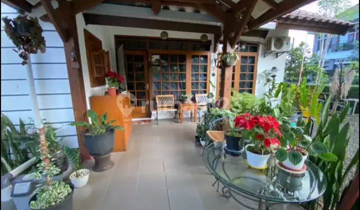 A Charming Hook House in Pasteur Sukajadi, Bandung, Near Maranatha 2