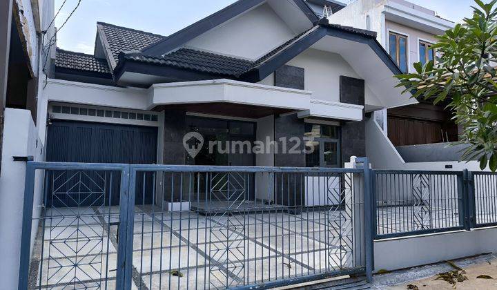 Rumah Luas Cantik Lokasi Premium Kota Cimahi Depan Yogya Plaza 1