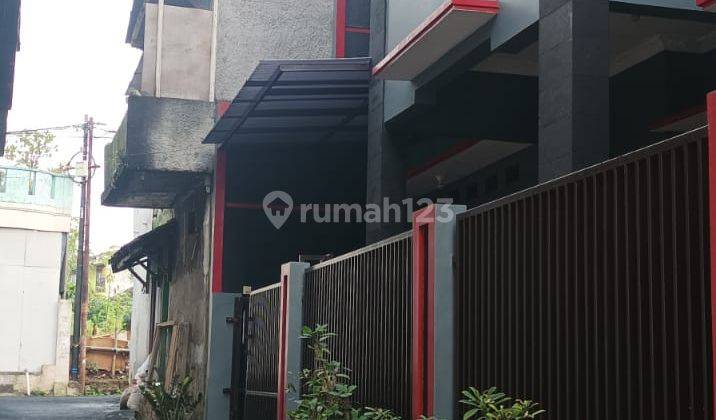 Rumah Terawat 2 Lantai Di Cibiru Masuk Kota Bandung 2