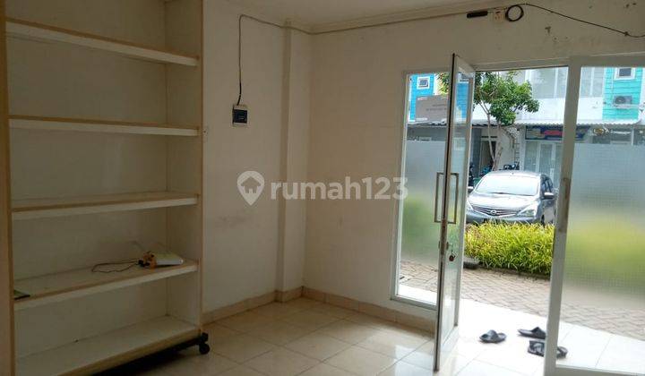 Di Sewakan Ruko Di Komplek Perkantoran D'Cortes Di Jababeka Kabupaten Bekasi, Cikarang Utara 2