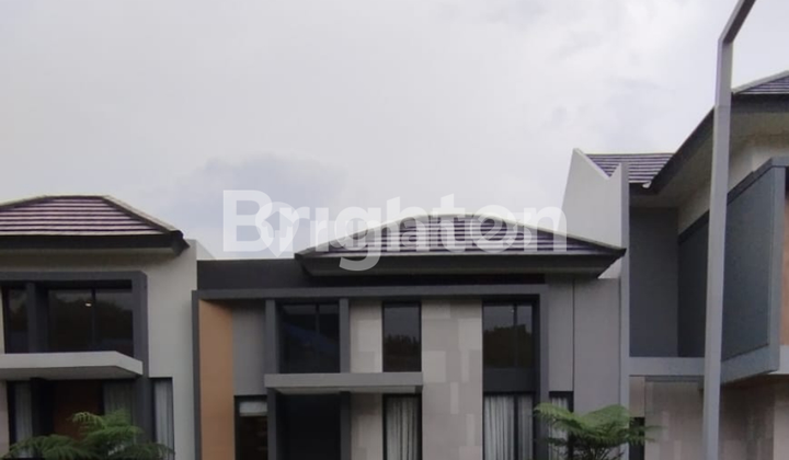 MURAH!!! RUMAH 1 LANTAI DIKELILINGI LAPANGAN GOLF & PERBUKITAN YANG SUPER CANTIK