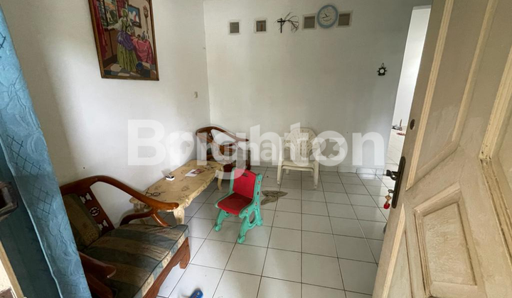 RUMAH MINIMALIS DIPERUMAHAN STRATEGIS 2