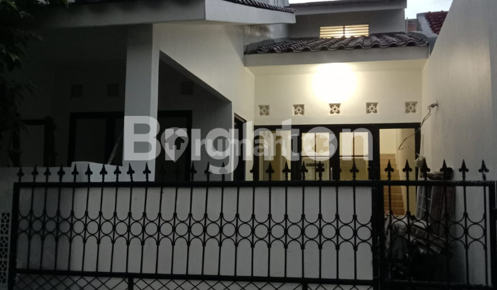 RUMAH BARU RENOV 2 LANTAI DI PERUMAHAN LENGKAP FASILITAS & STRATEGIS 1