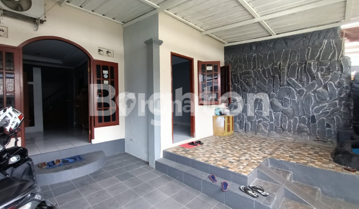 RUMAH MINIMALIS 2 LANTAI  NYAMAN DI PERUMAHAN STRATEGIS
