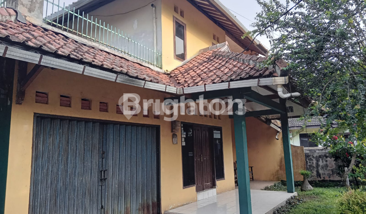 RUMAH DI CIOMAS DENGAN PEKARANGAN LUAS