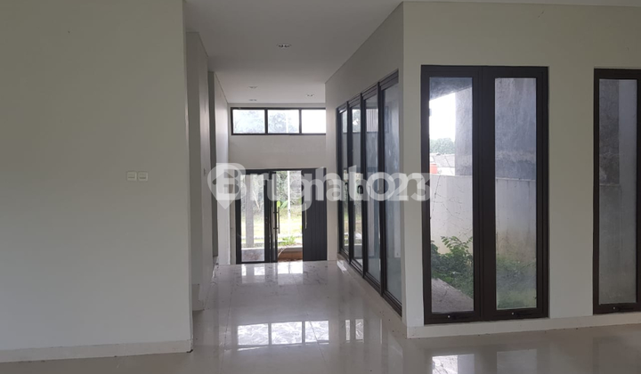 RUMAH BARU LUAS 3 LANTAI CLUSTER NYAMAN DAN ASRI DI PERUMAHAN KOTA BOGOR 2