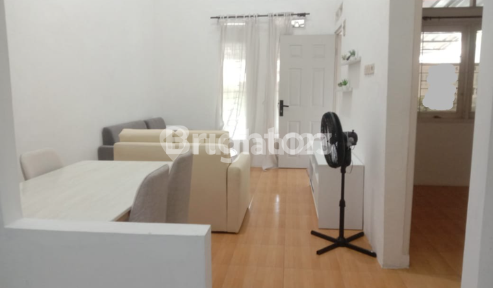 HOUSE IN BOGOR, IN FRONT OF BORR TOLL ROAD