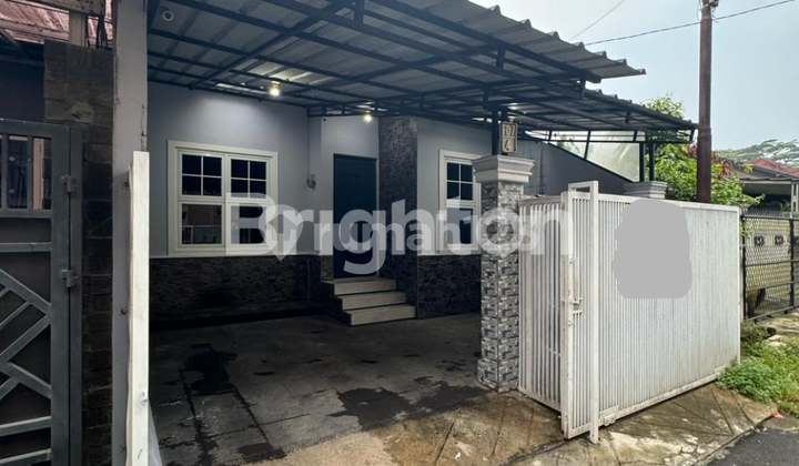 HOUSE IN BOGOR IN FRONT OF BORR TOLL ROAD