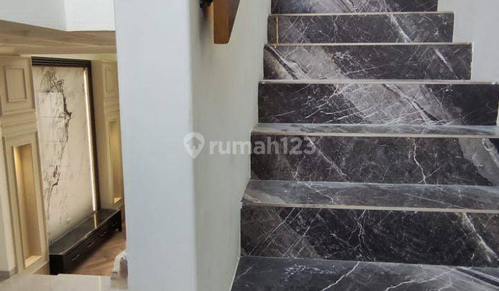 Rumah Baru, Desain Elegant, Keren, Modern Di Bintaro 
