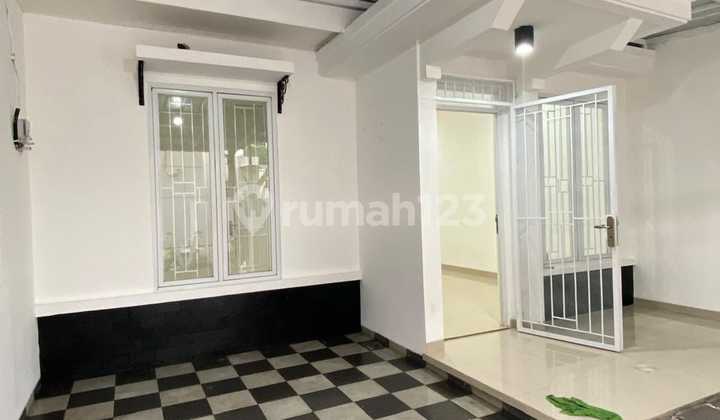 Jual Cepat Rumah Siap Huni Hadap Selatan di BSD City