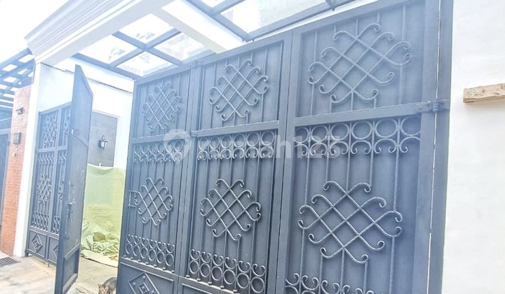 Rumah Cantik & Baru Siap Huni di Kesehatan Bintaro 2