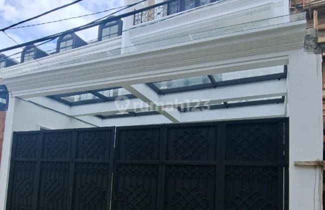 Rumah cantik & baru siap huni di Kesehatan Bintaro 2