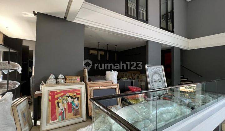 Disewa ruko mewah untuk kantor/usaha lokasi strategis di Kemang 6