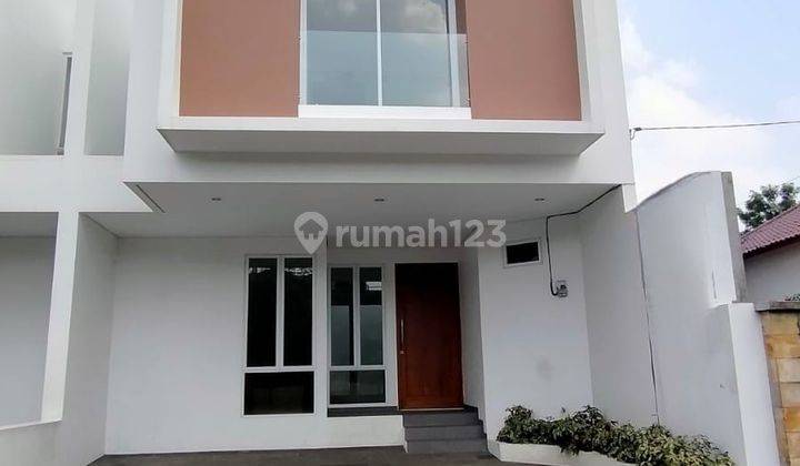 Rumah baru 2 lantai siap huni di Pejaten Jakarta Selatan 1